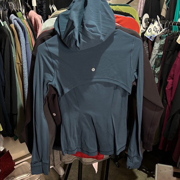 13. Lululemon Hooded Define Jacket *Nulu Night Diver - Picture 5 of 5